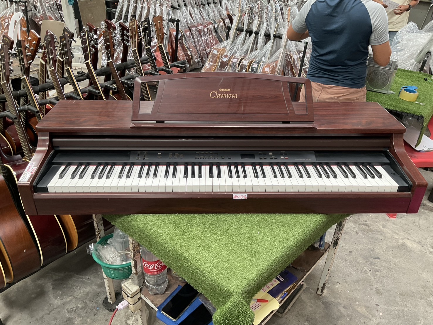 เปียโน YAMAHA : Clavinova CLP-860M สินค้าไม่พร้อมใช้งาน (ต้องซ่อม)