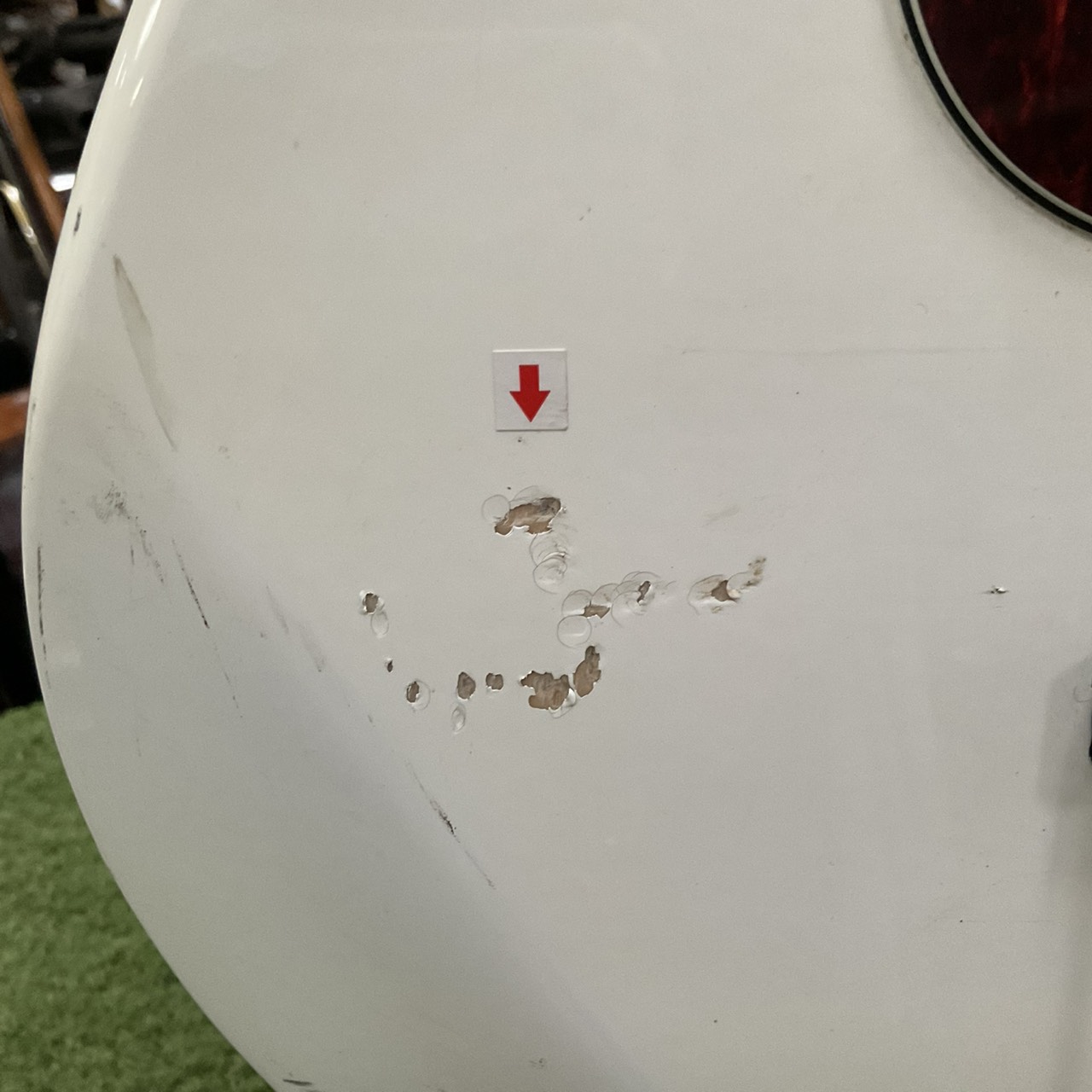 กีต้าร์เบส Mavis