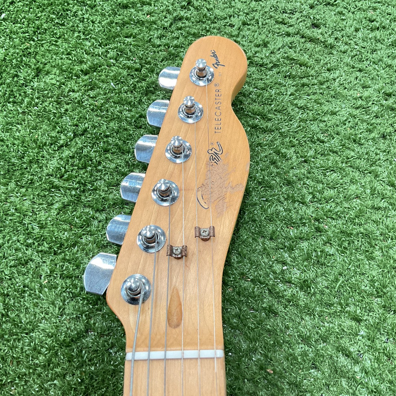 กีต้าร์ไฟฟ้า SQUIER