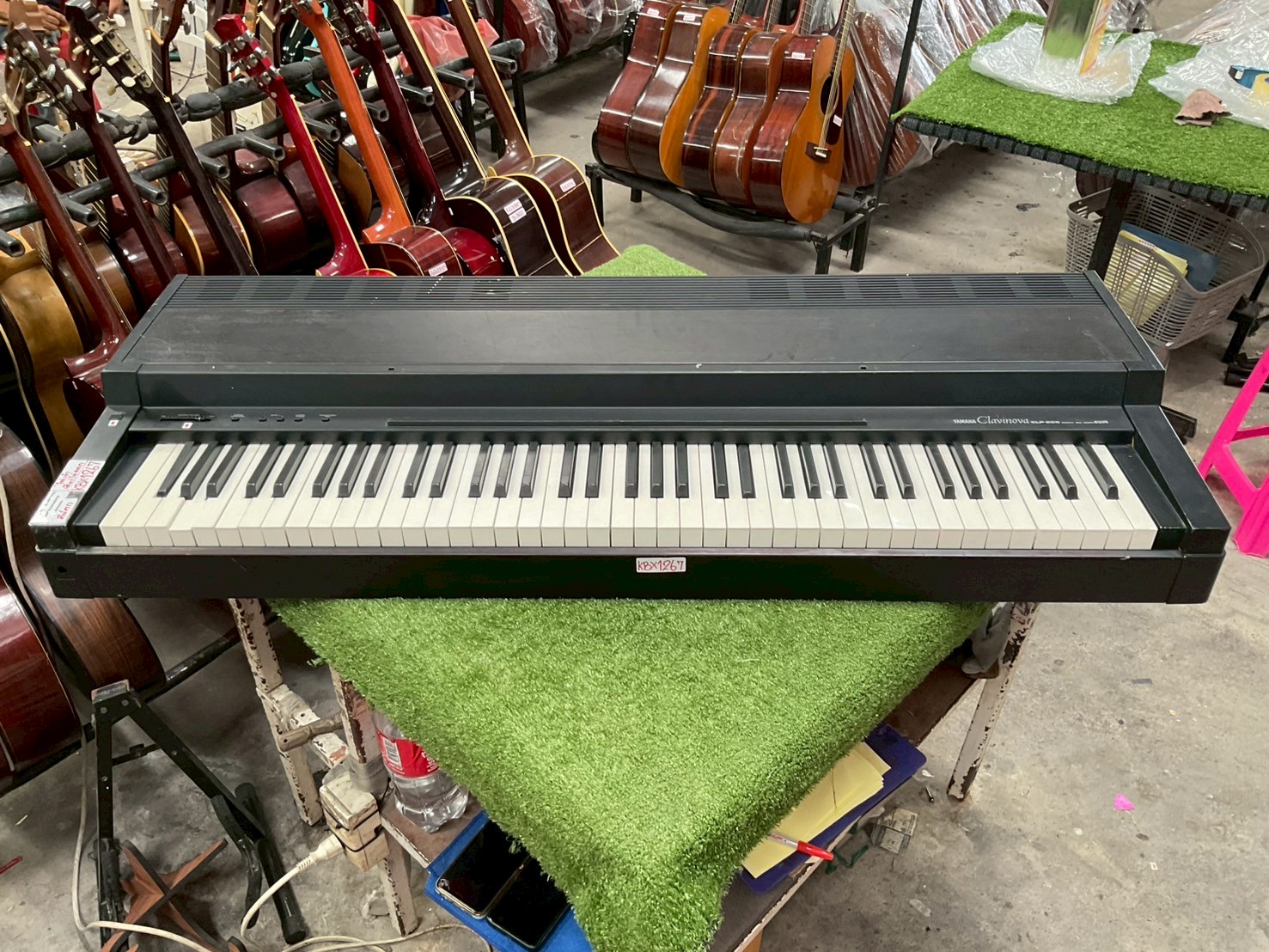 เปียโน YAMAHA : Clavinova CLP-200 สินค้าไม่พร้อมใช้งาน (ต้องซ่อม)