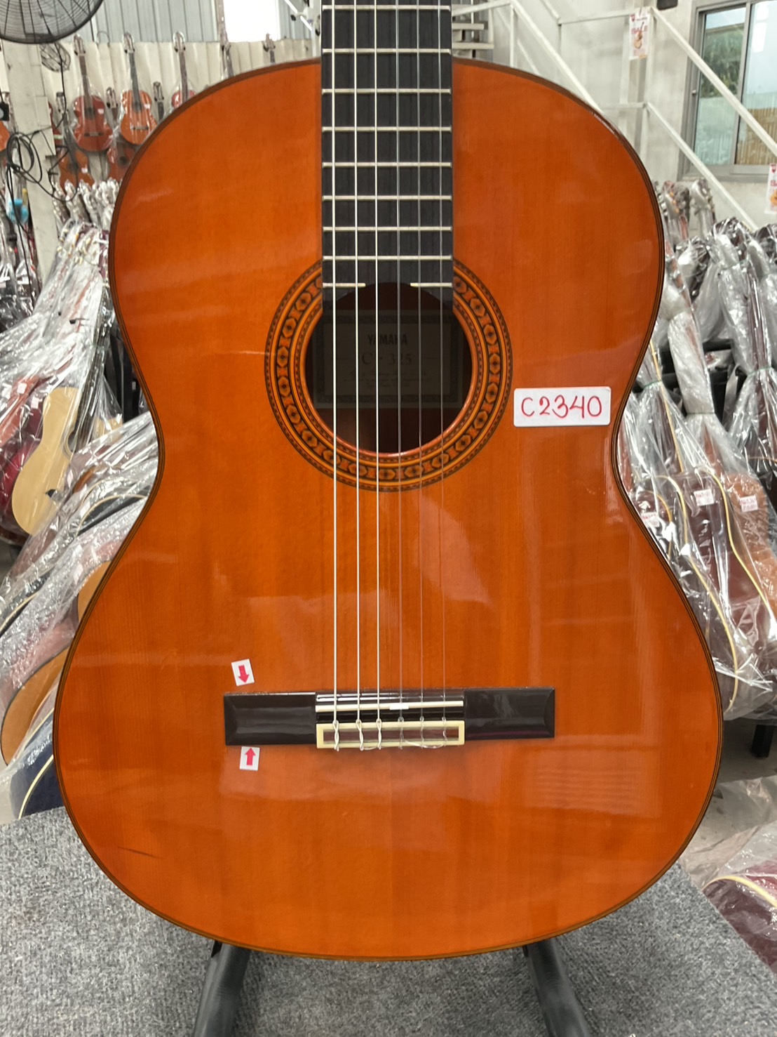 กีต้าร์คลาสสิค YAMAHA : C-325