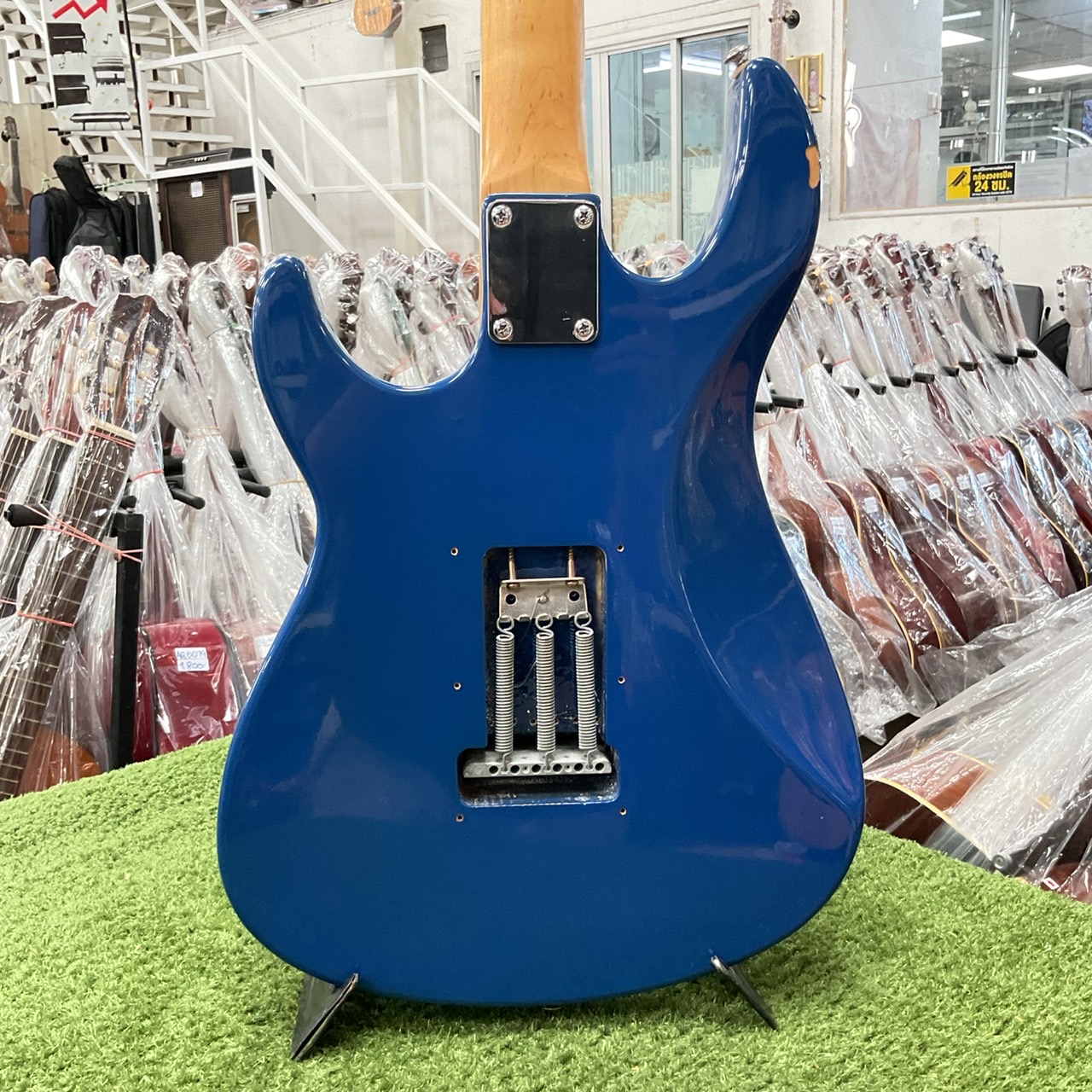 กีต้าร์ไฟฟ้า CHATTING BRID