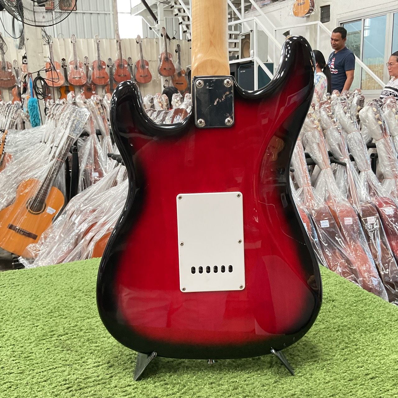 กีต้าร์ไฟฟ้า SELDER