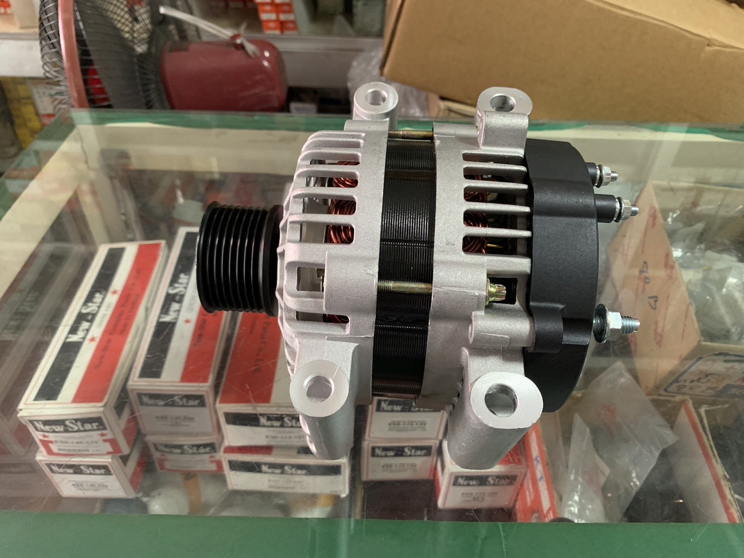 ไดชาร์ท CATERPILLAR 24V รุ่นใหม่ กล่อง