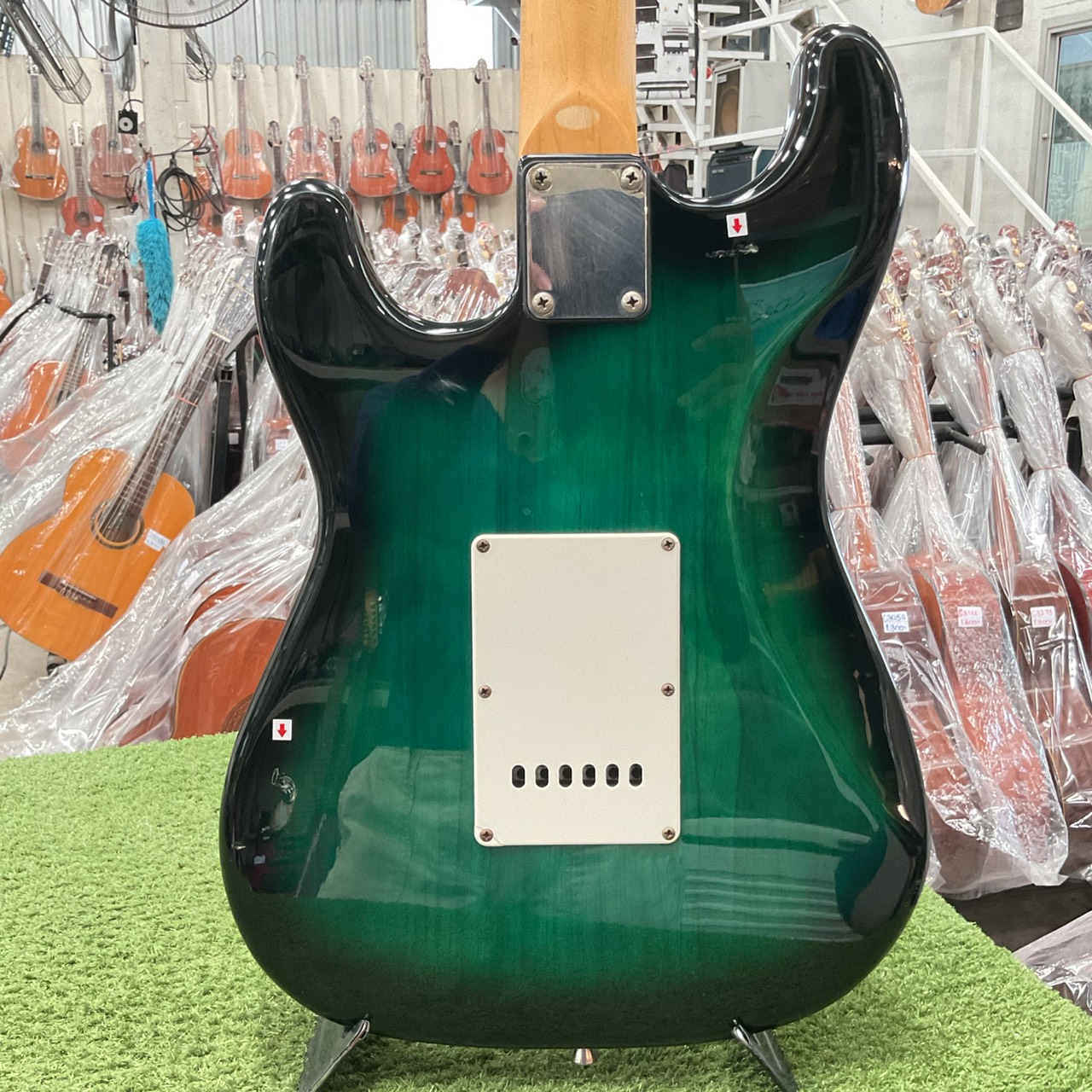 กีต้าร์ไฟฟ้า SELDER