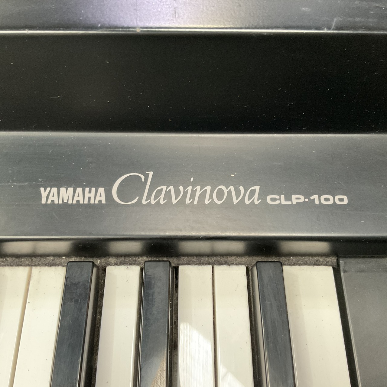 เปียโน YAMAHA : CLP-100 สินค้าไม่พร้อมใช้งาน (ต้องซ่อม)