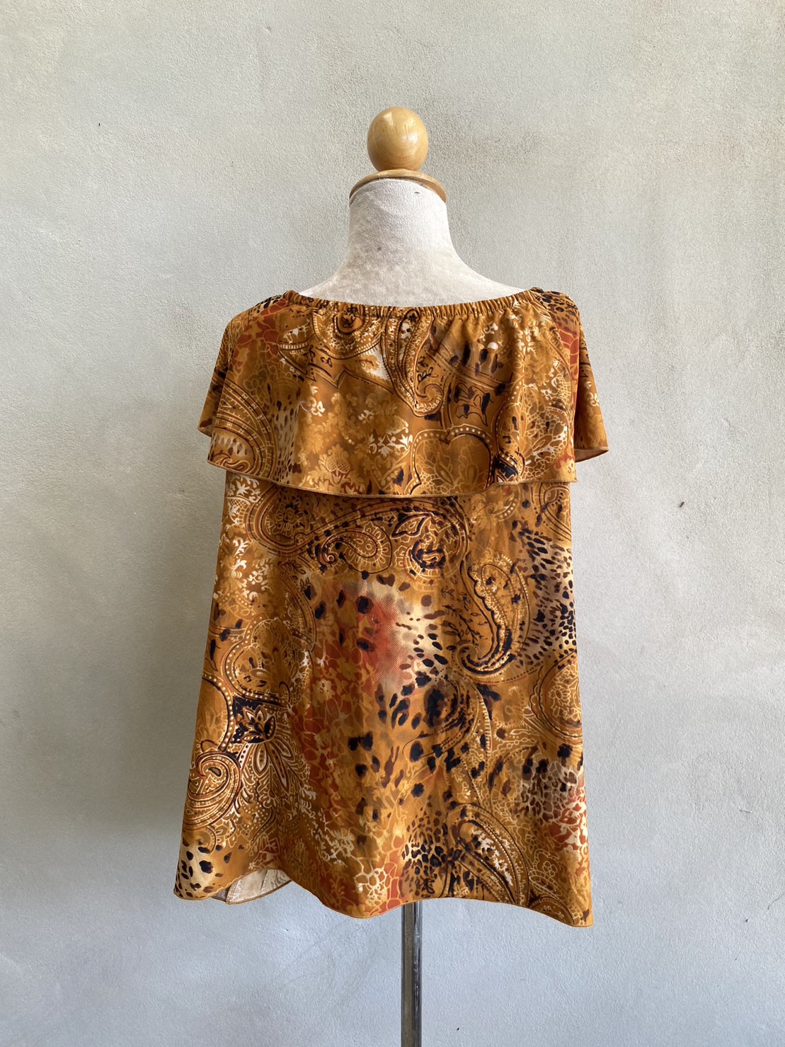 FF04757 เสื้อผ้ามือสอง สีน้ำตาล แบรนด์ CATO อก 48-52นิ้ว