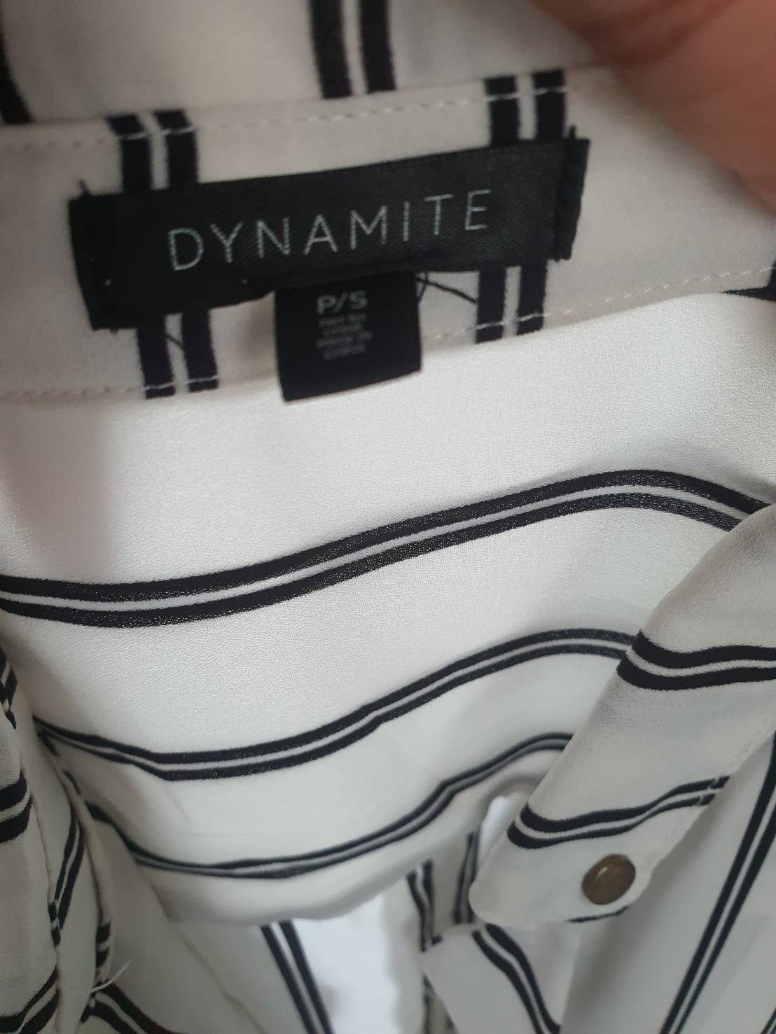 FF05461 เสื้อชีฟอง สีขาวลายทาง แบรนด์ DYNAMITE