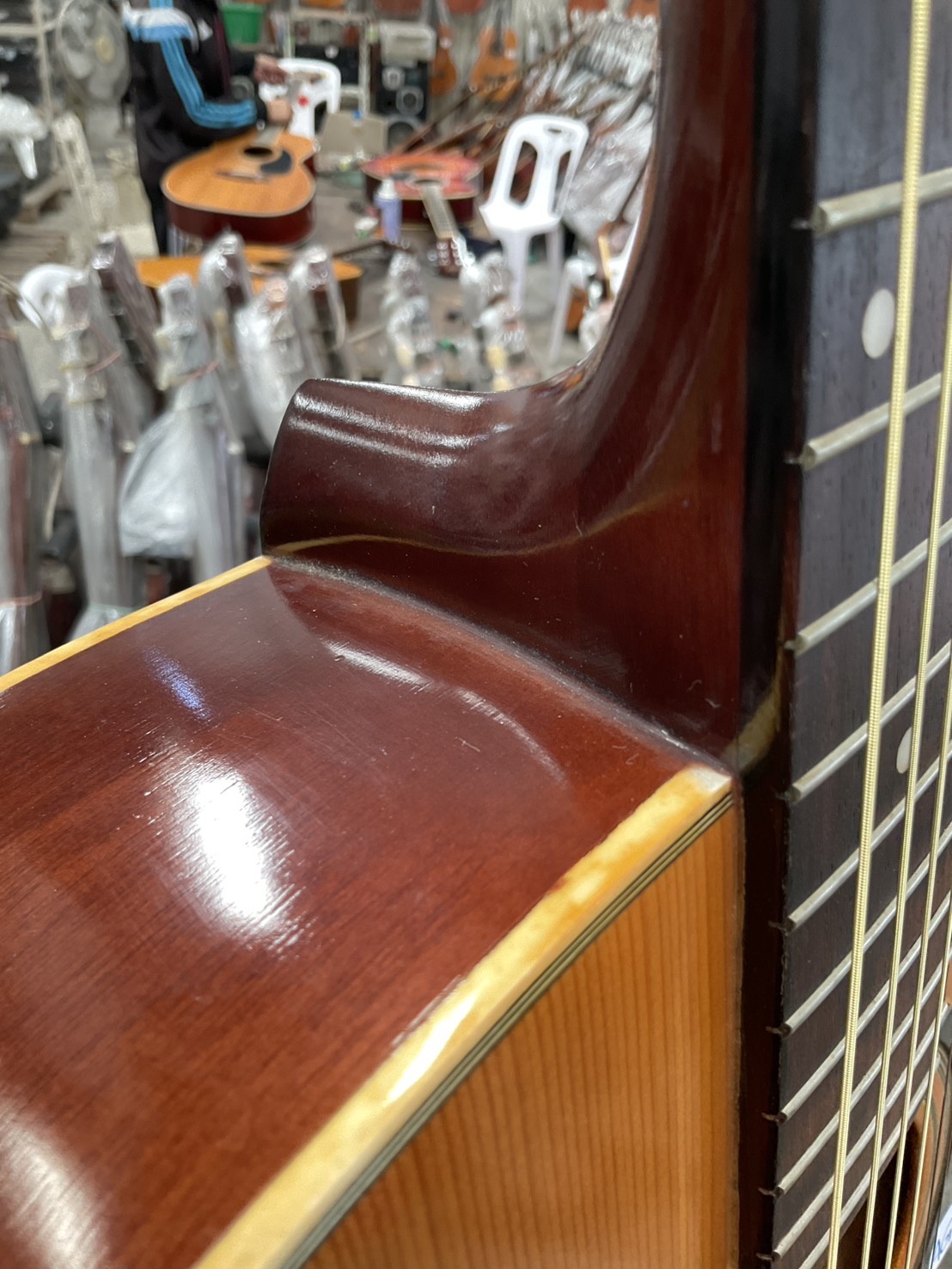 กีต้าร์โปร่ง Phenix : W130