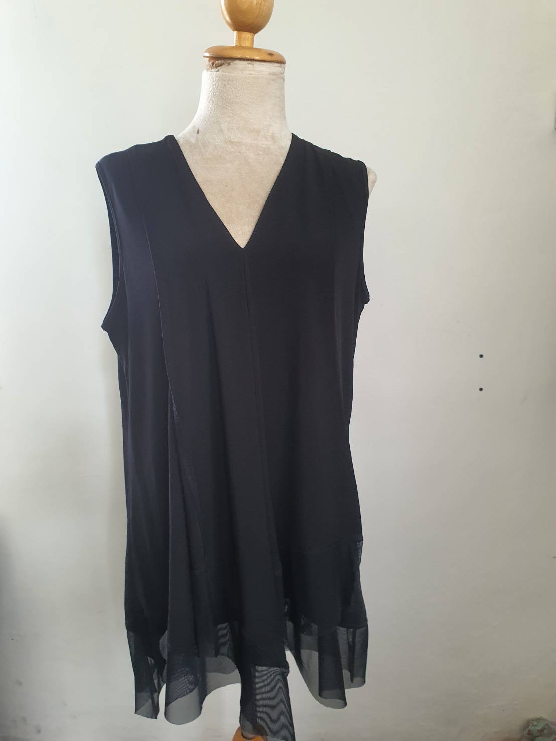 FF05451 เสื้อผ้ามือสอง สีดำ ของใหม่ อก 40-45นิ้ว