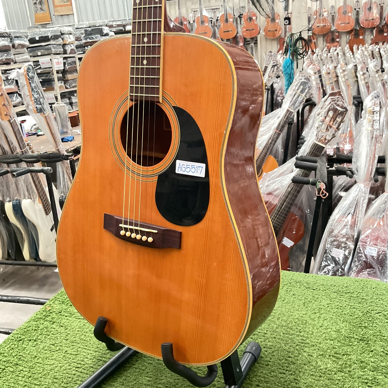 กีต้าร์โปร่ง K-Garage : CD-200