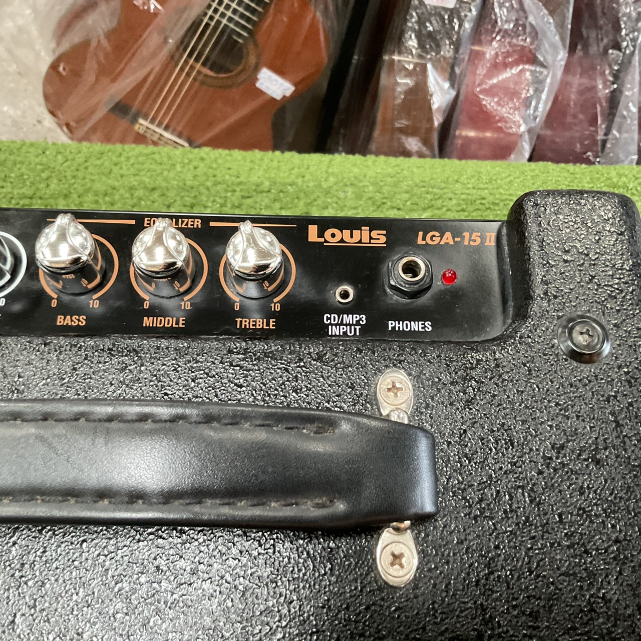 แอมป์กีต้าร์ Louis : LGA-15 II
