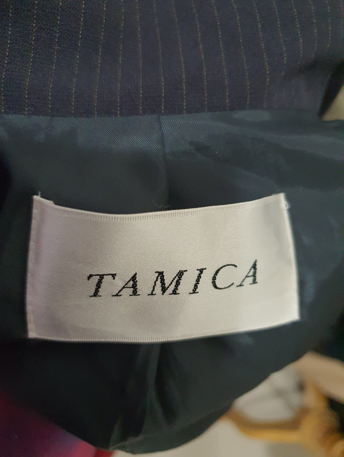 SUIT C0015 เสื้อสูท มือสอง แบรนด์ สีเทาดำลายทาง TAMICA อก 42 นิ้ว