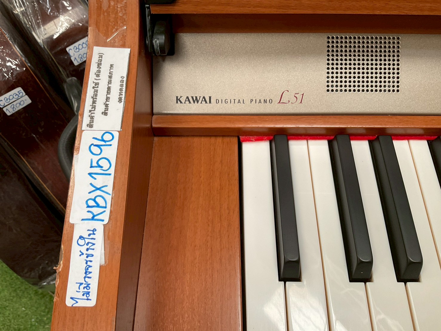 เปียโน KAWAI : L51 สินค้าไม่พร้อมใช้งาน (ต้องซ่อม)