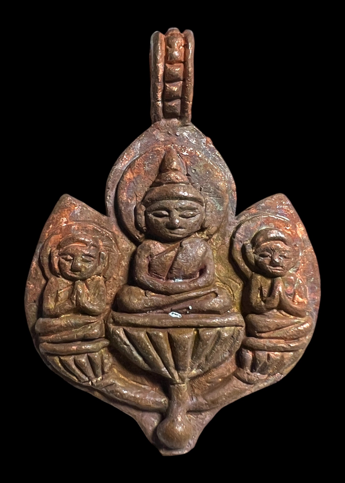 พระยอดขุนพล (พิมพ์ใบสาเก, รุ่นแรก) Phra Yod Khunphon. (Breadfruit Leaf Shape, 1st batch) SKU-03825
