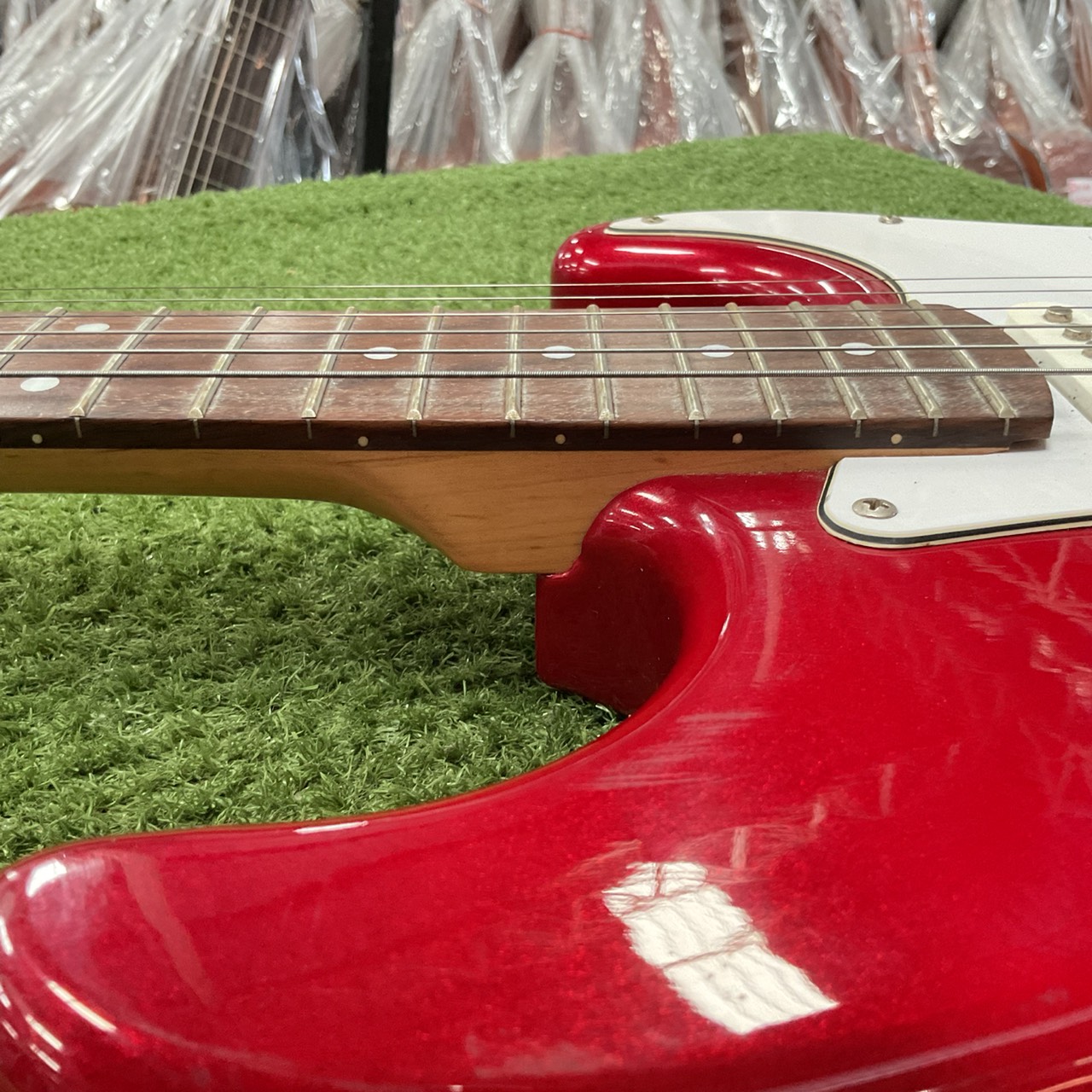 กีต้าร์ไฟฟ้า PhotoGenic