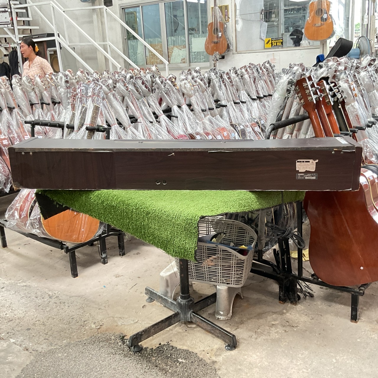 เปียโน CASIO : AP-33 สินค้าไม่พร้อมใช้งาน (ต้องซ่อม)