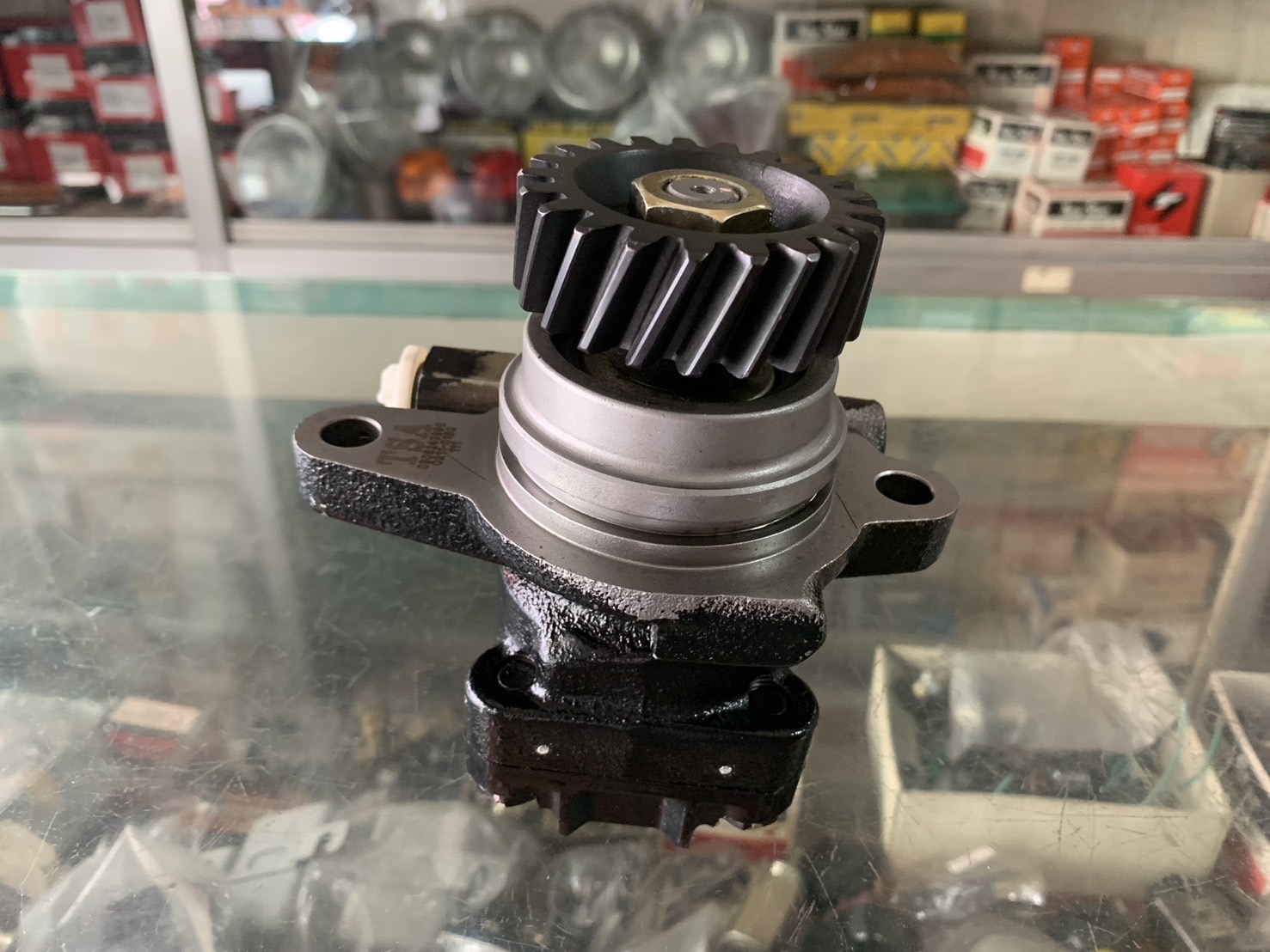 ปั๊มเพาเวอรฺ์ NISSAN UD FD42-46 FD6 เฟืองเฉียงขวา หมุนขวา