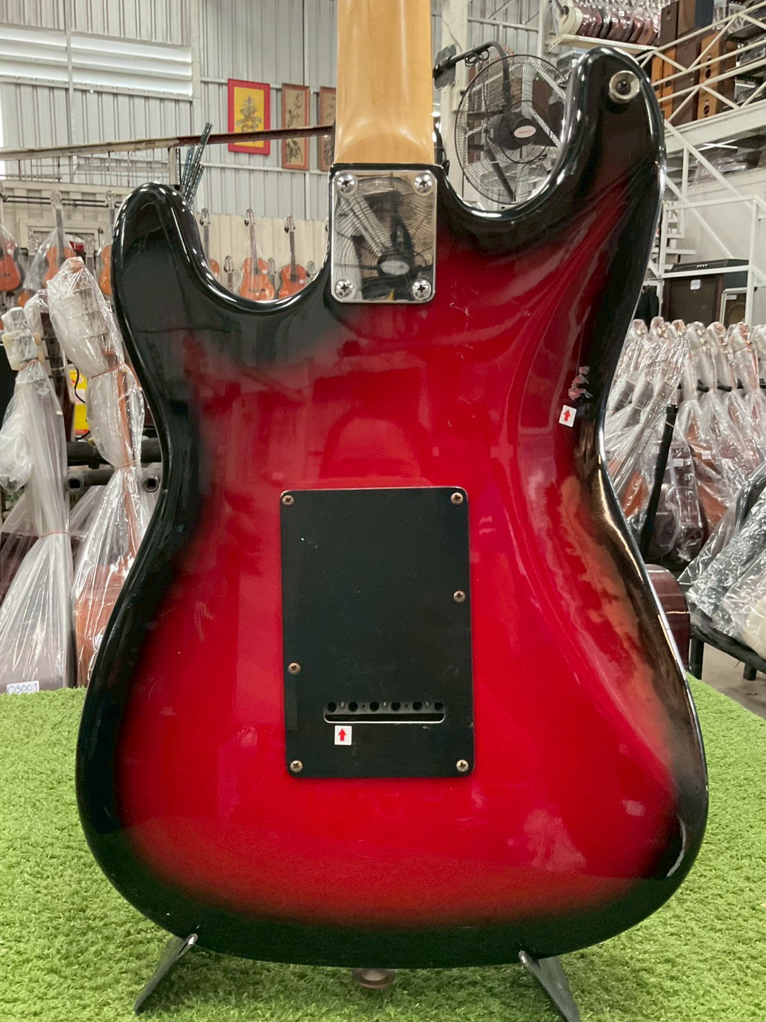 กีต้าร์ไฟฟ้า Legend