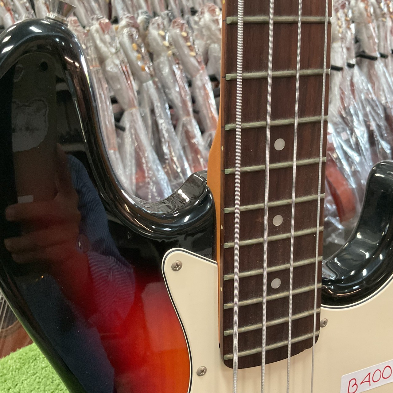 กีต้าร์เบส PlayTech