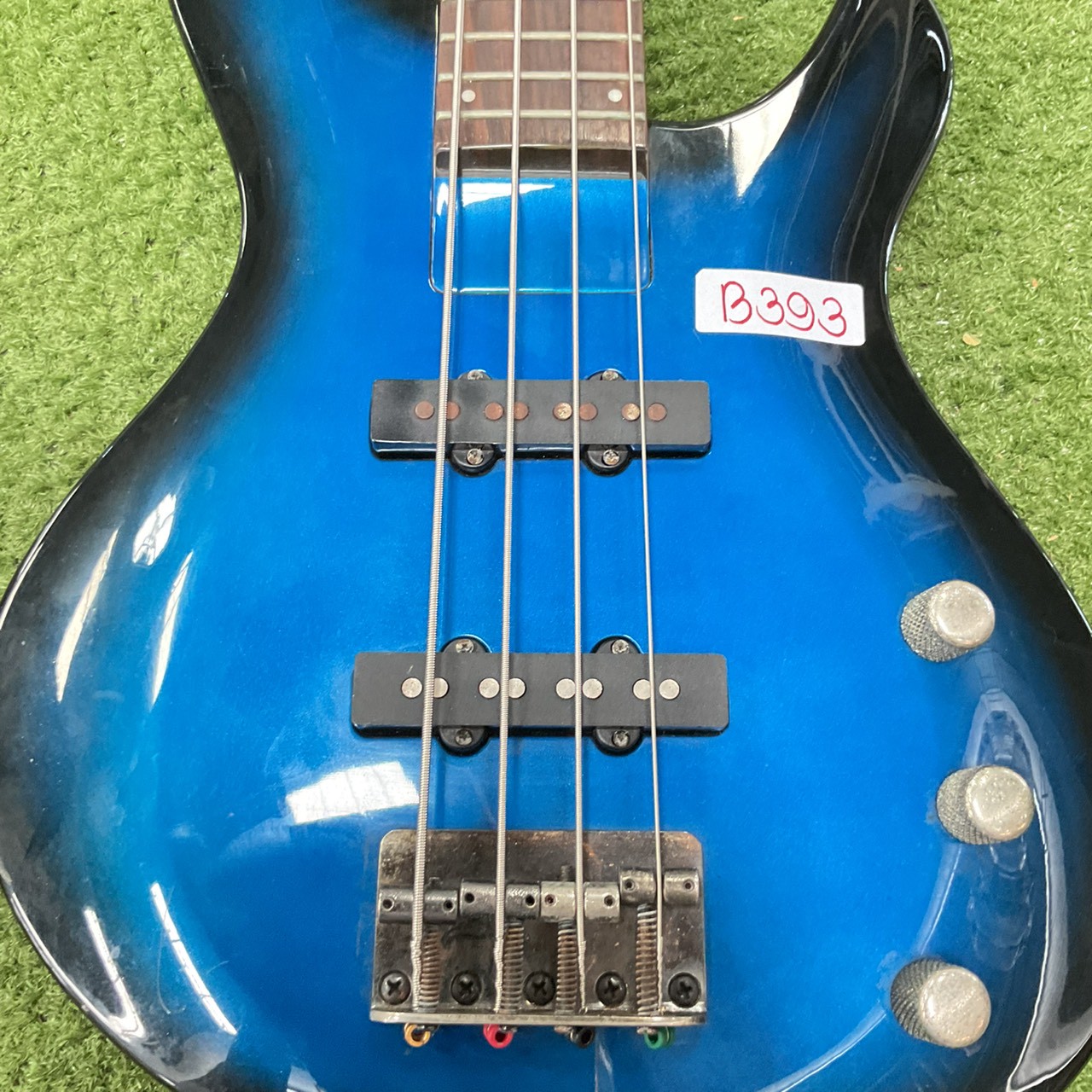 กีต้าร์เบส Aria Pro II