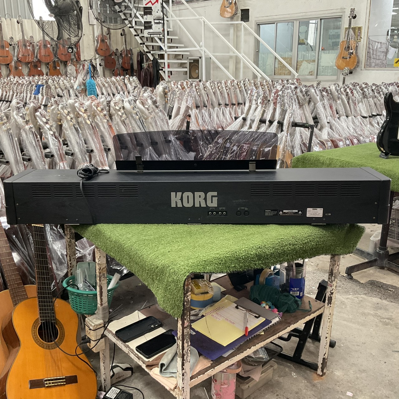 เปียโน KORG : C-16