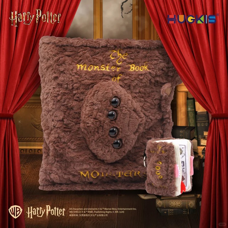 [Pre-Order] Hugkis x Harry Potter หนังสือปีศาจว่าด้วยเรื่องปีศาจ หมอน,พวงกุญแจ