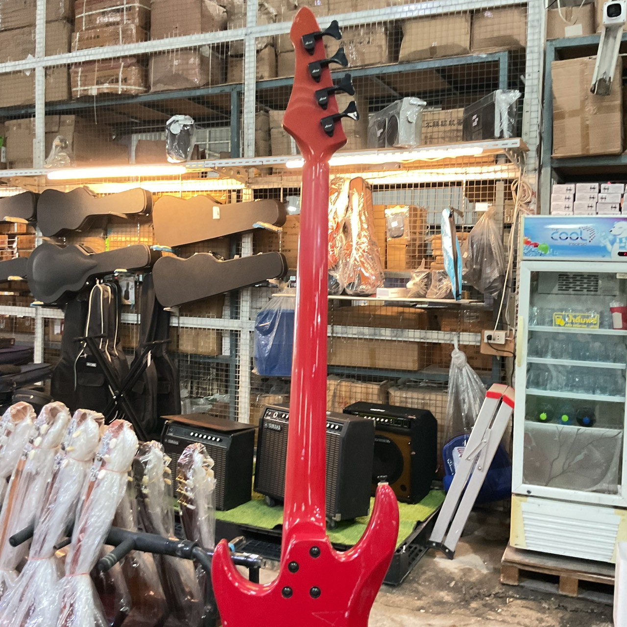 กีต้าร์เบส Aria Pro II : VANGUARD