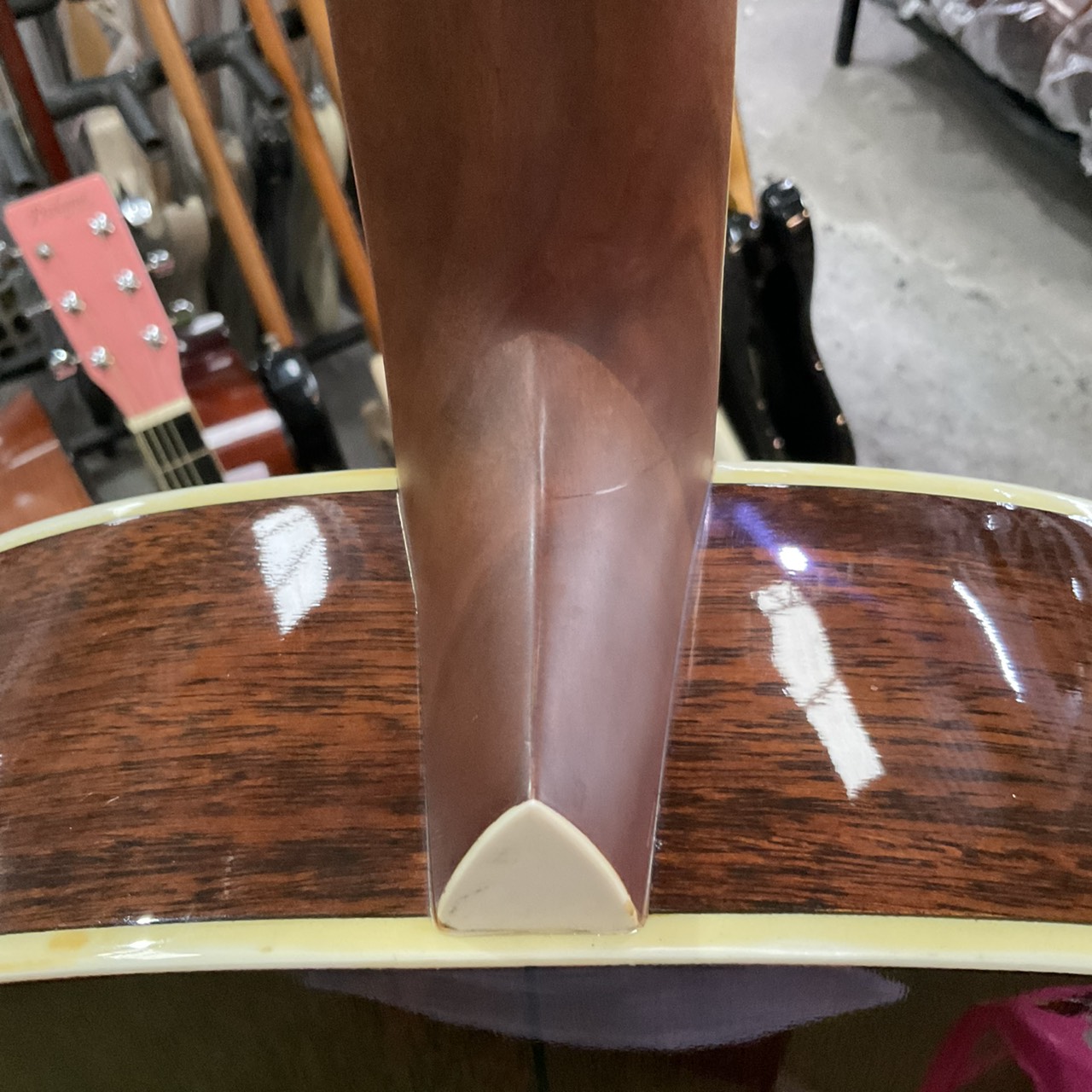 กีต้าร์โปร่ง MORRIS : MF-306TS