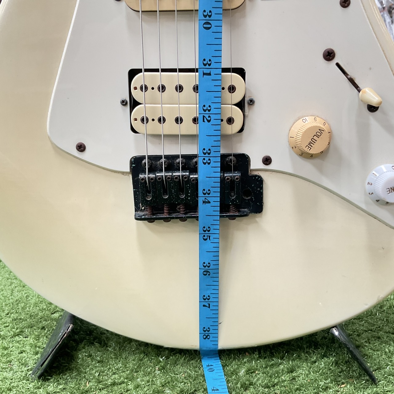 กีต้าร์ไฟฟ้า BLACK DOG : BY ARI PRO II