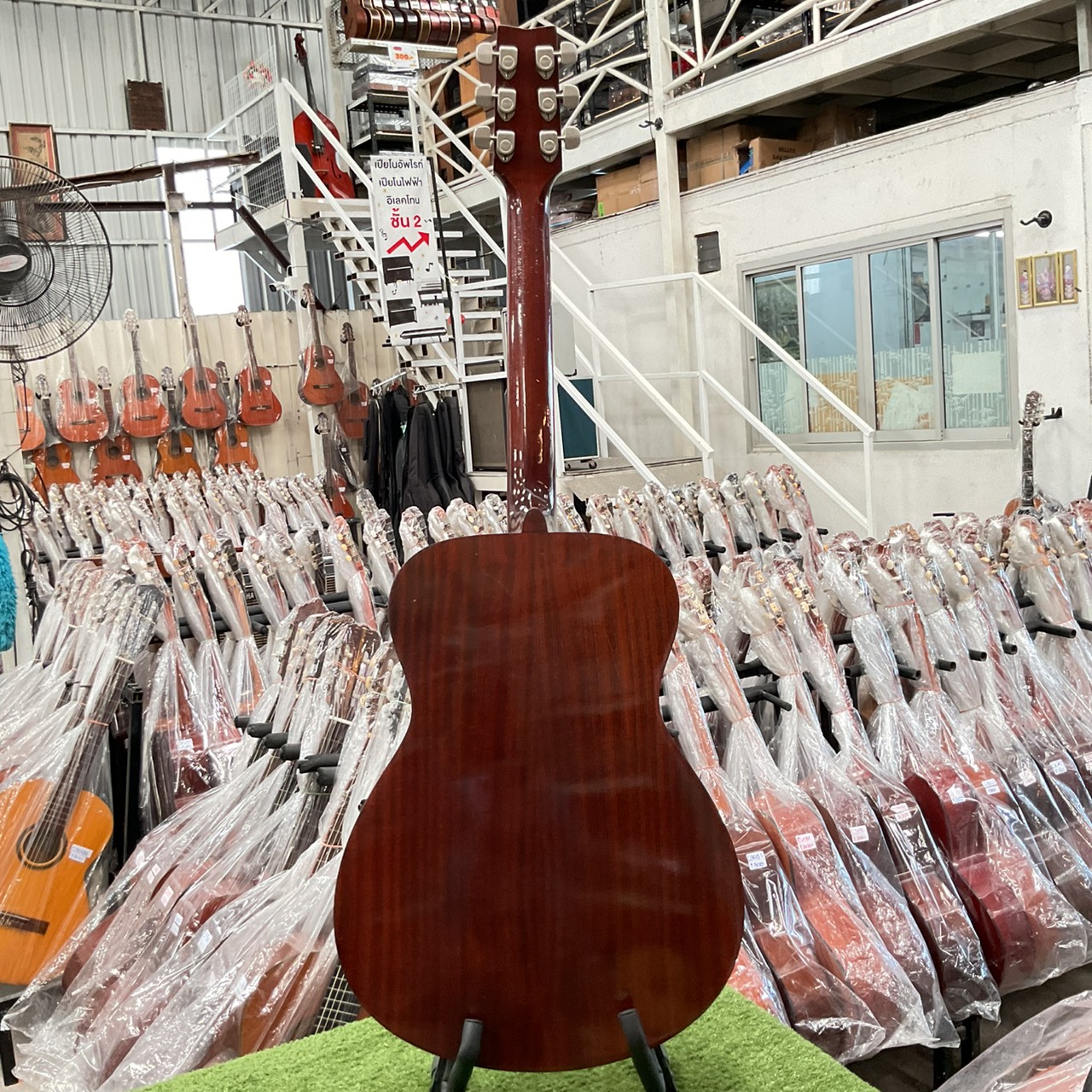 กีต้าร์โปร่ง YAHAMA : FG-130