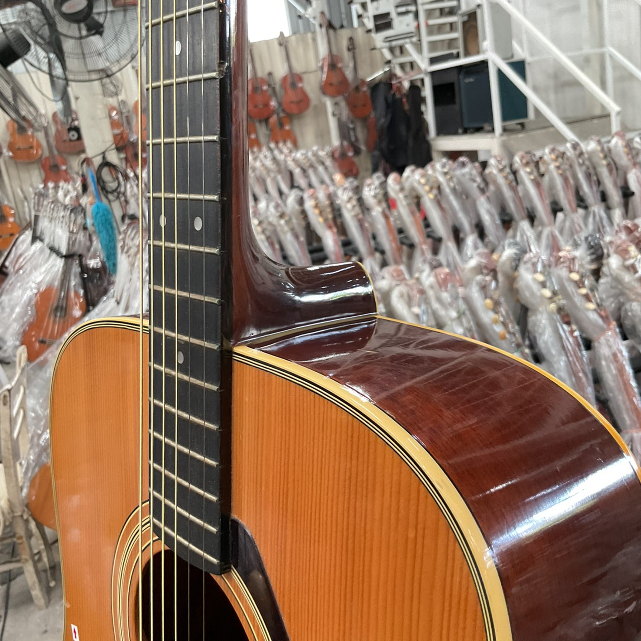 กีต้าร์โปร่ง YAMAHA : FG-151