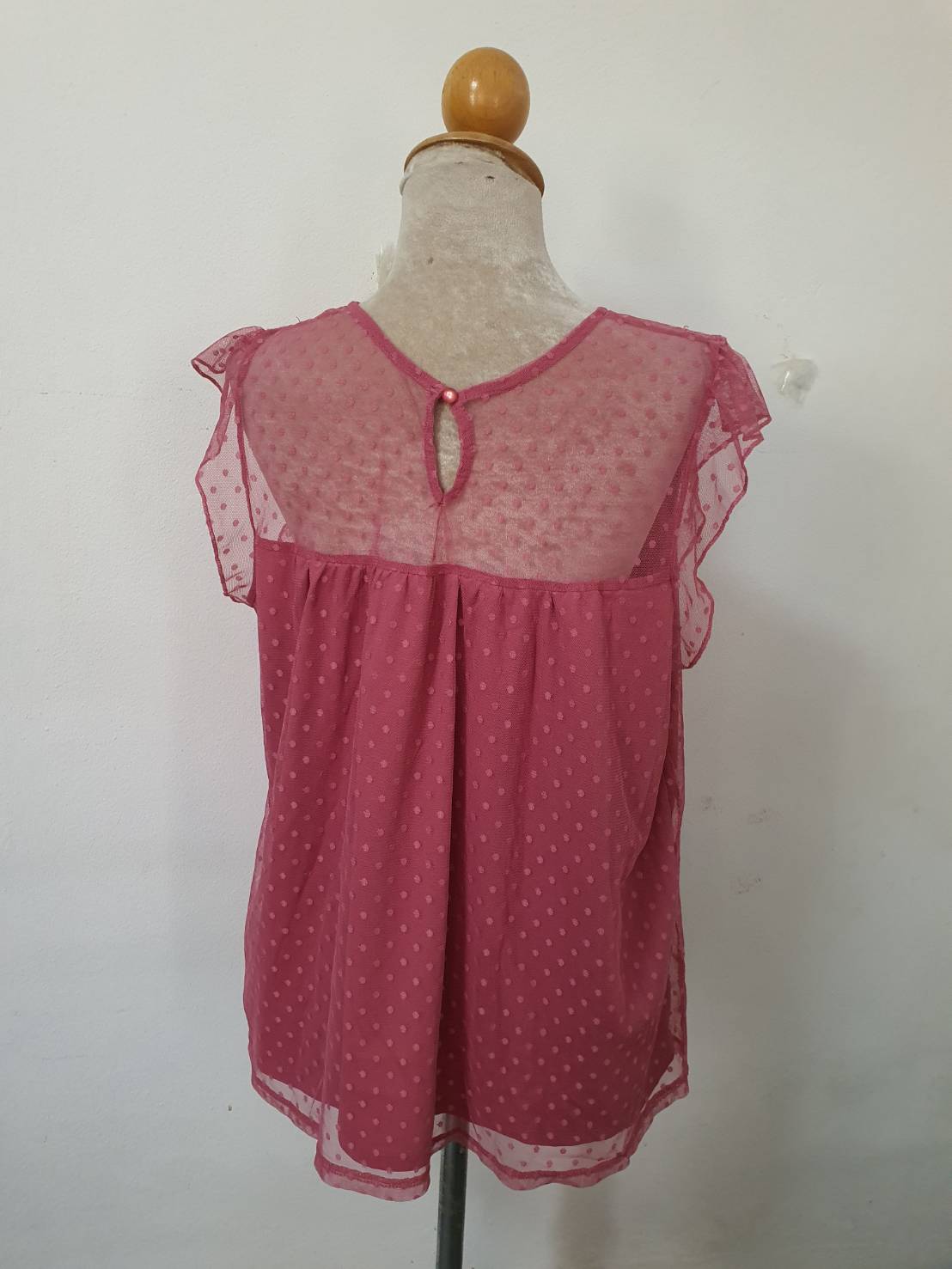 FF06395 เสื้อผ้ามือสอง สีชมพู อก free-46 นิ้ว