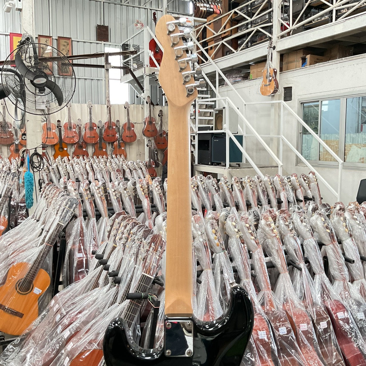 กีต้าร์ไฟฟ้า SELDER