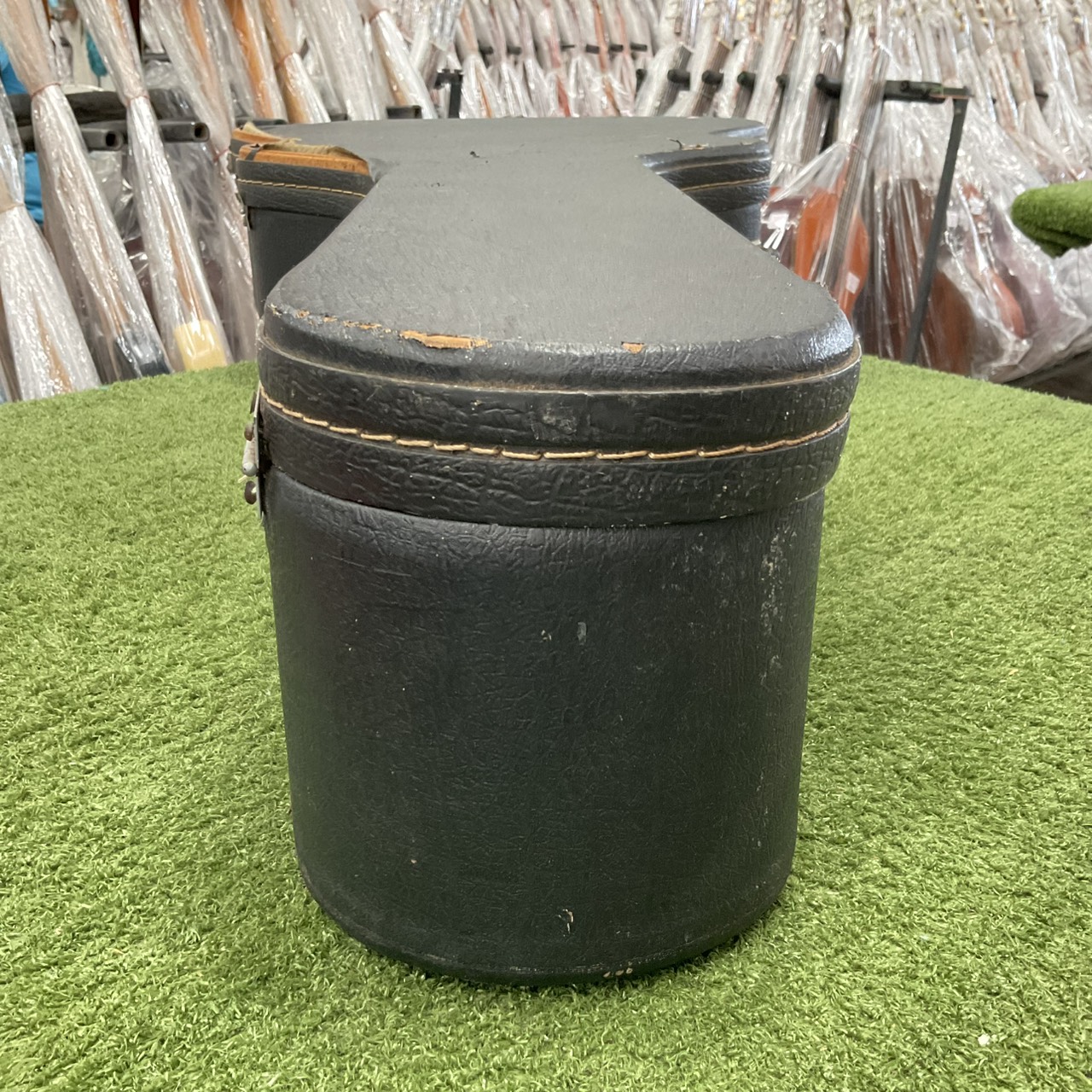 กล่องเคสกีต้าร์โปร่ง