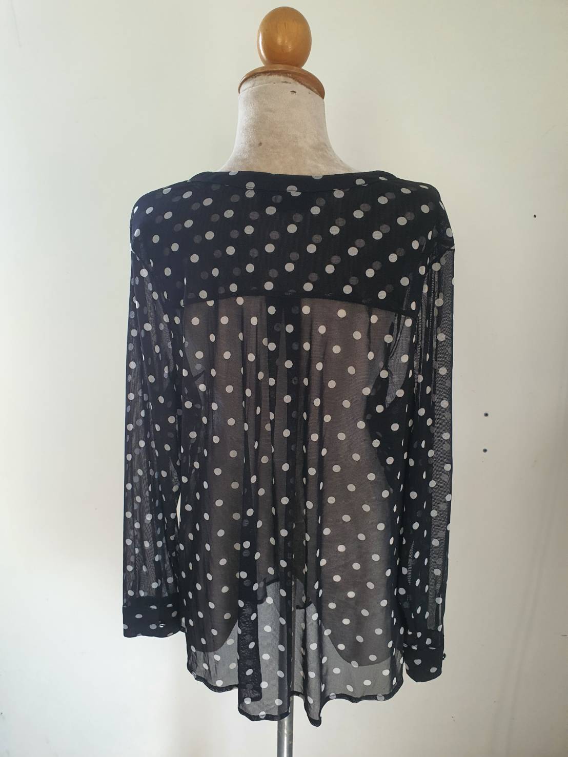 FF05800 เสื้อแฟชั่น ซีทรู สีดำลายจุด แบรนด์ INTERNATIONAL CONCEPTS อก 48-52 นิ้ว