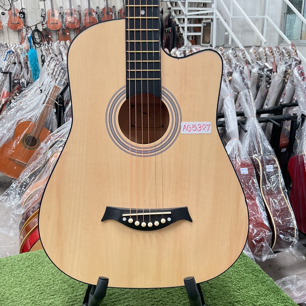 กีต้าร์โปร่ง FenLin