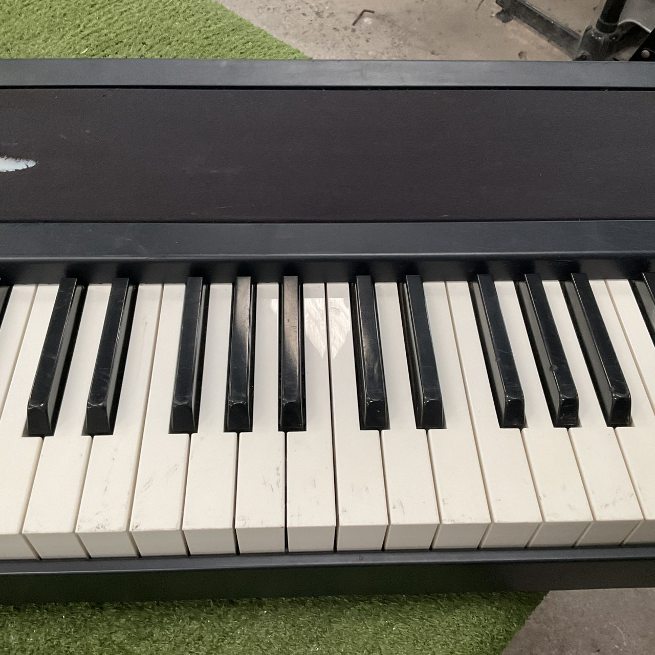 เปียโน KORG : B1