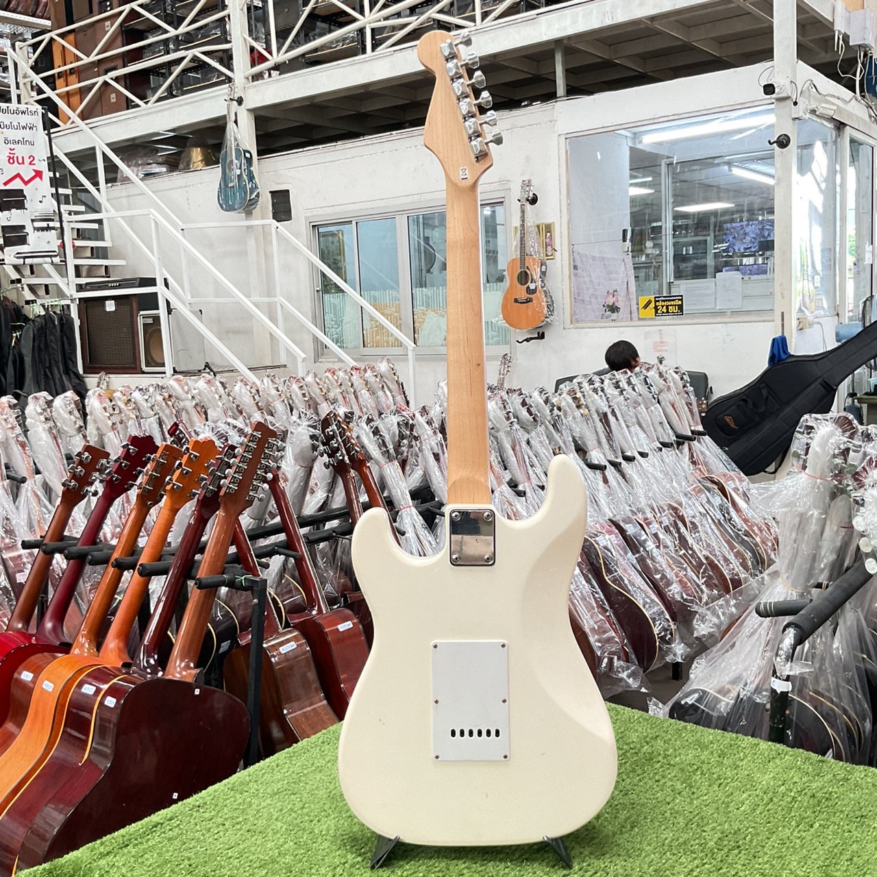 กีต้าร์ไฟฟ้า PlayTech