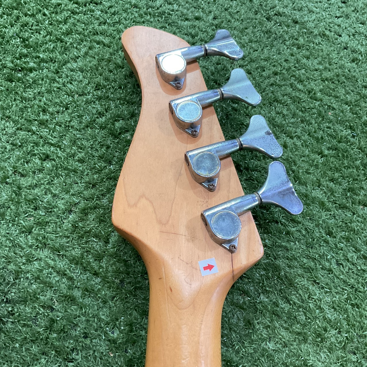 กีต้าร์เบส FERNANDES