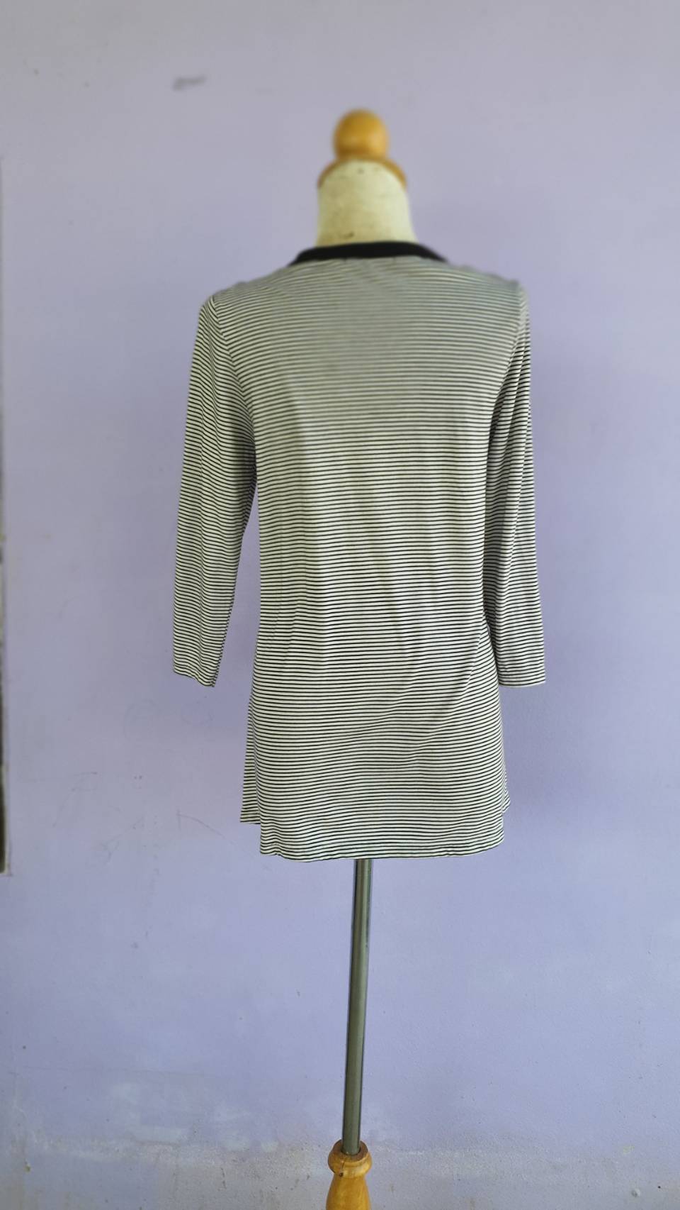 FF02743 เสื้อคลุม ลายทางขาวดำ มือสอง CLASSIFY อก free-36 นิ้ว