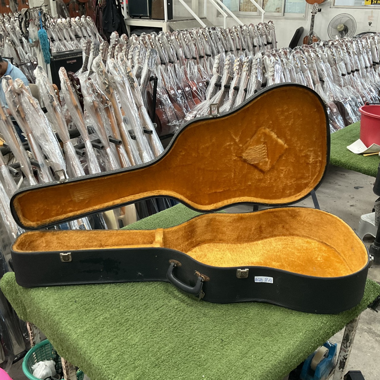 กล่องเคสกีต้าร์โปร่ง TAKASHI