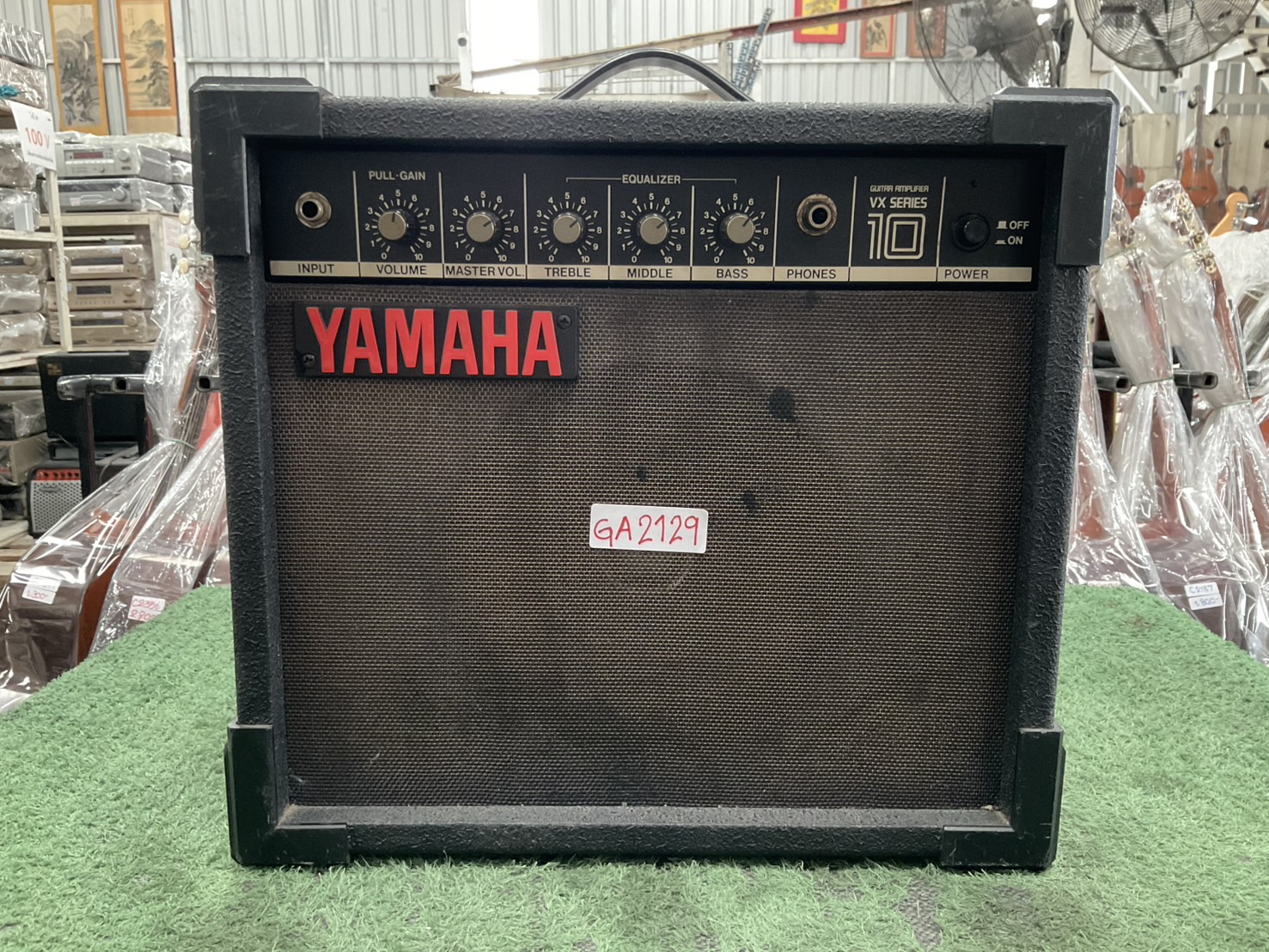 แอมป์กีต้าร์ YAMAHA : VX10