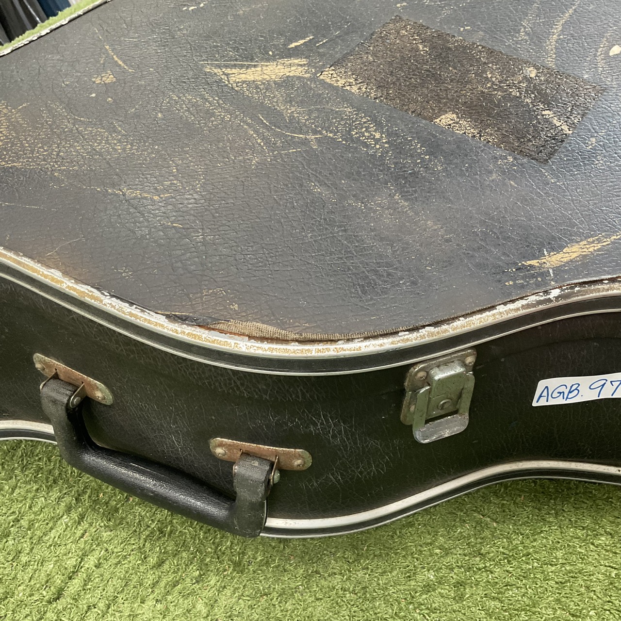 กล่องเคสกีต้าร์โปร่ง