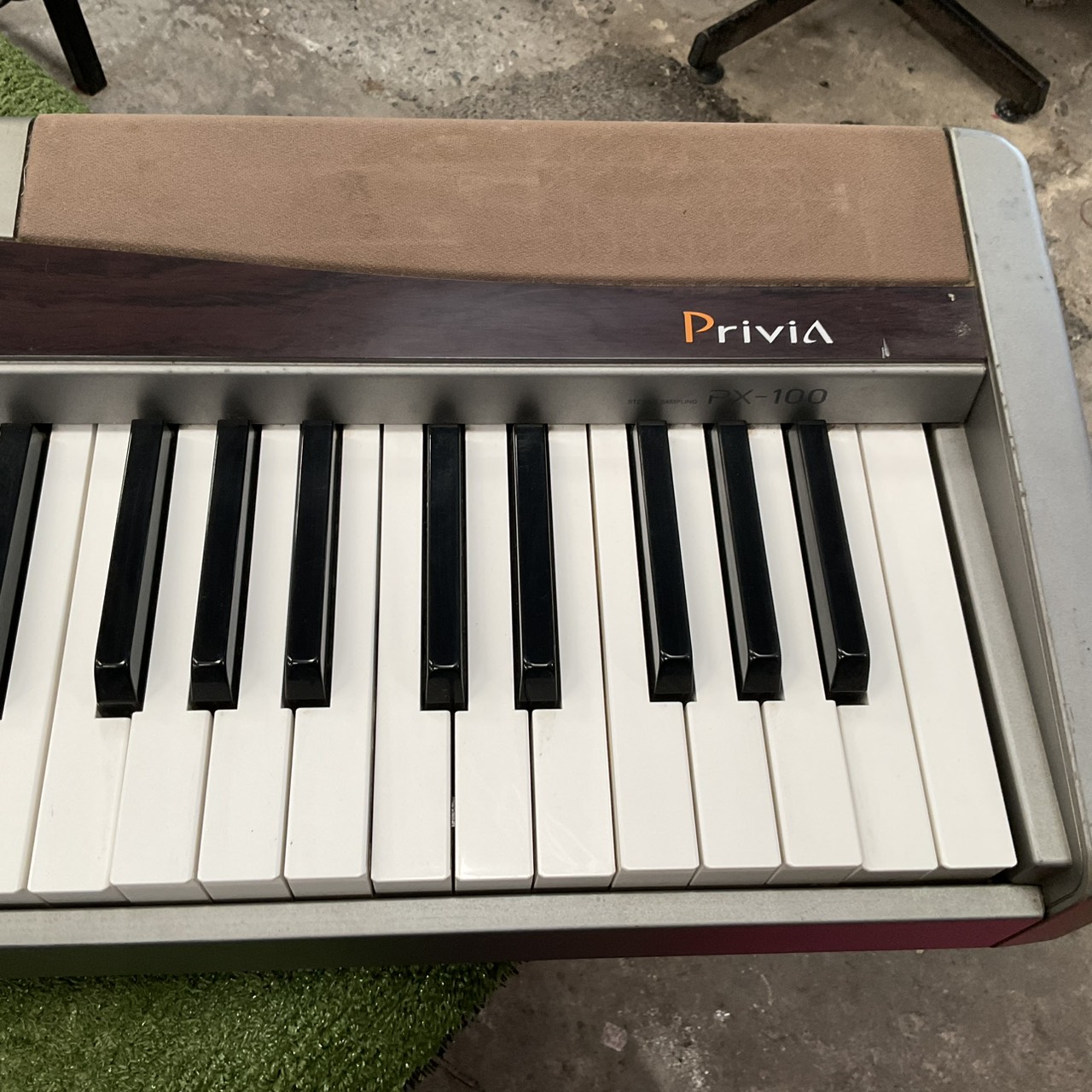 เปียโน CASIO : PX-100 สินค้าไม่พร้อมใช้งาน (ต้องซ่อม)