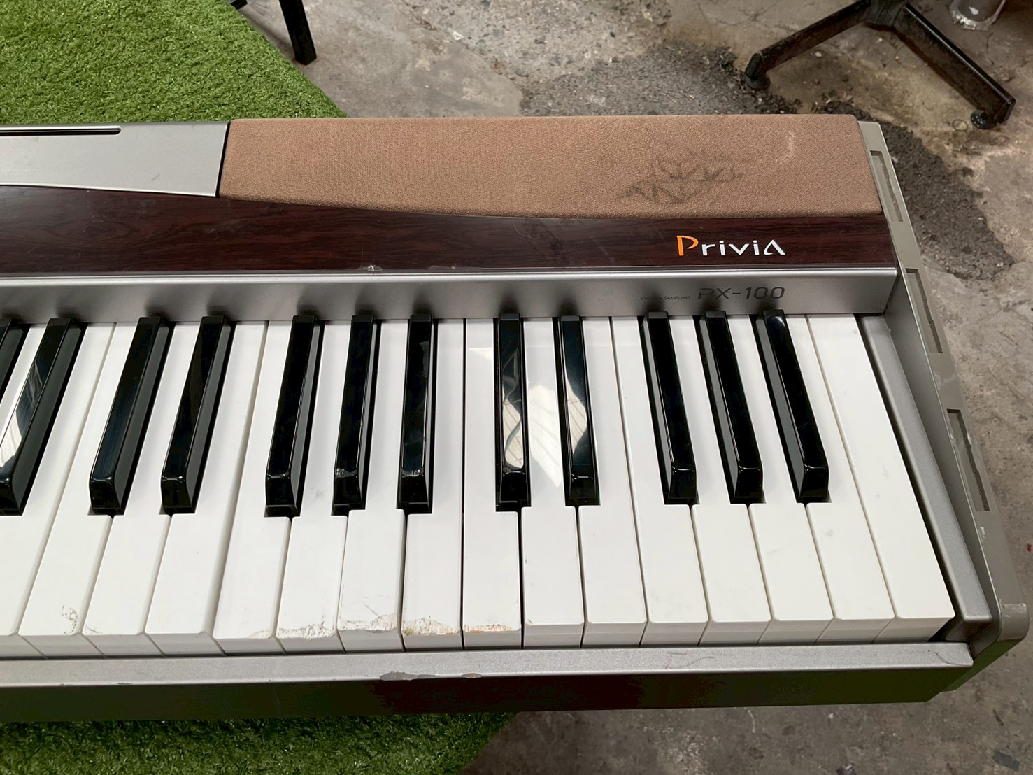 เปียโน CASIO : PX-100 สินค้าไม่พร้อมใช้งาน (ต้องซ่อม)