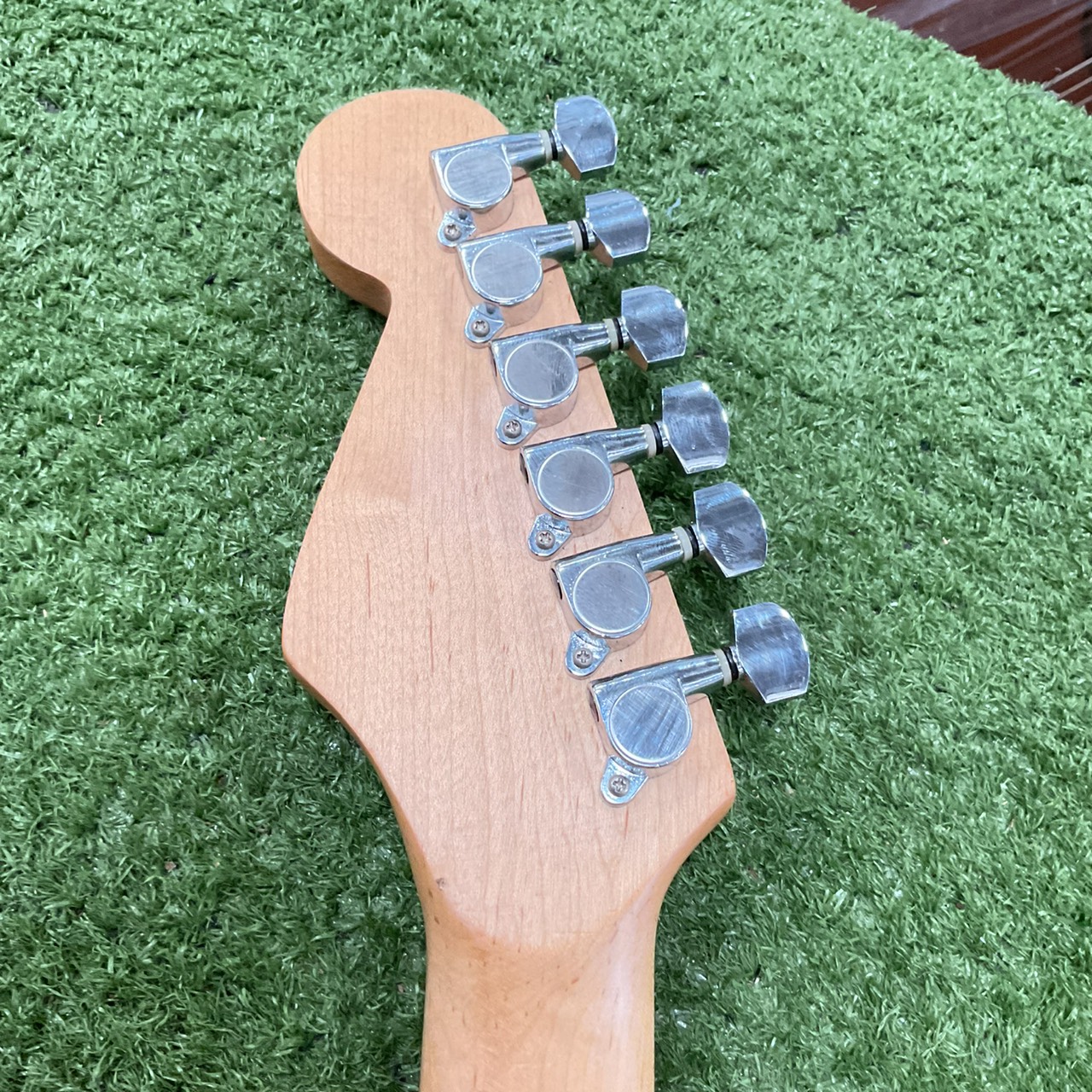 กีต้าร์ไฟฟ้า PhotoGenic