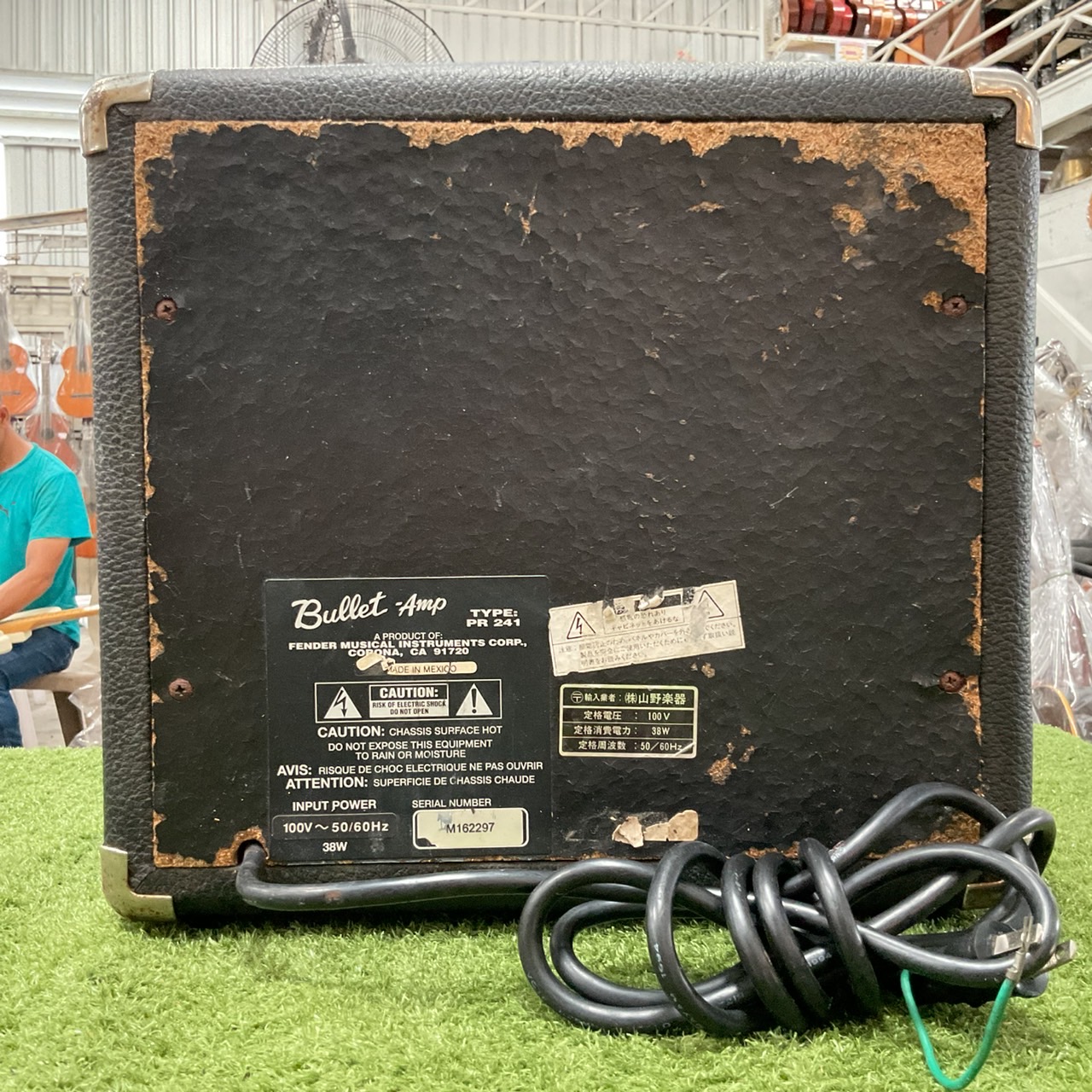 แอมป์กีต้าร์ Fender : PR241 (Bullet -Amp)