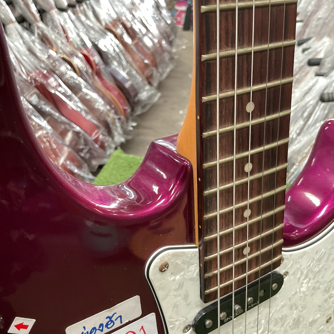 กีต้าร์ไฟฟ้า Elioth : S305