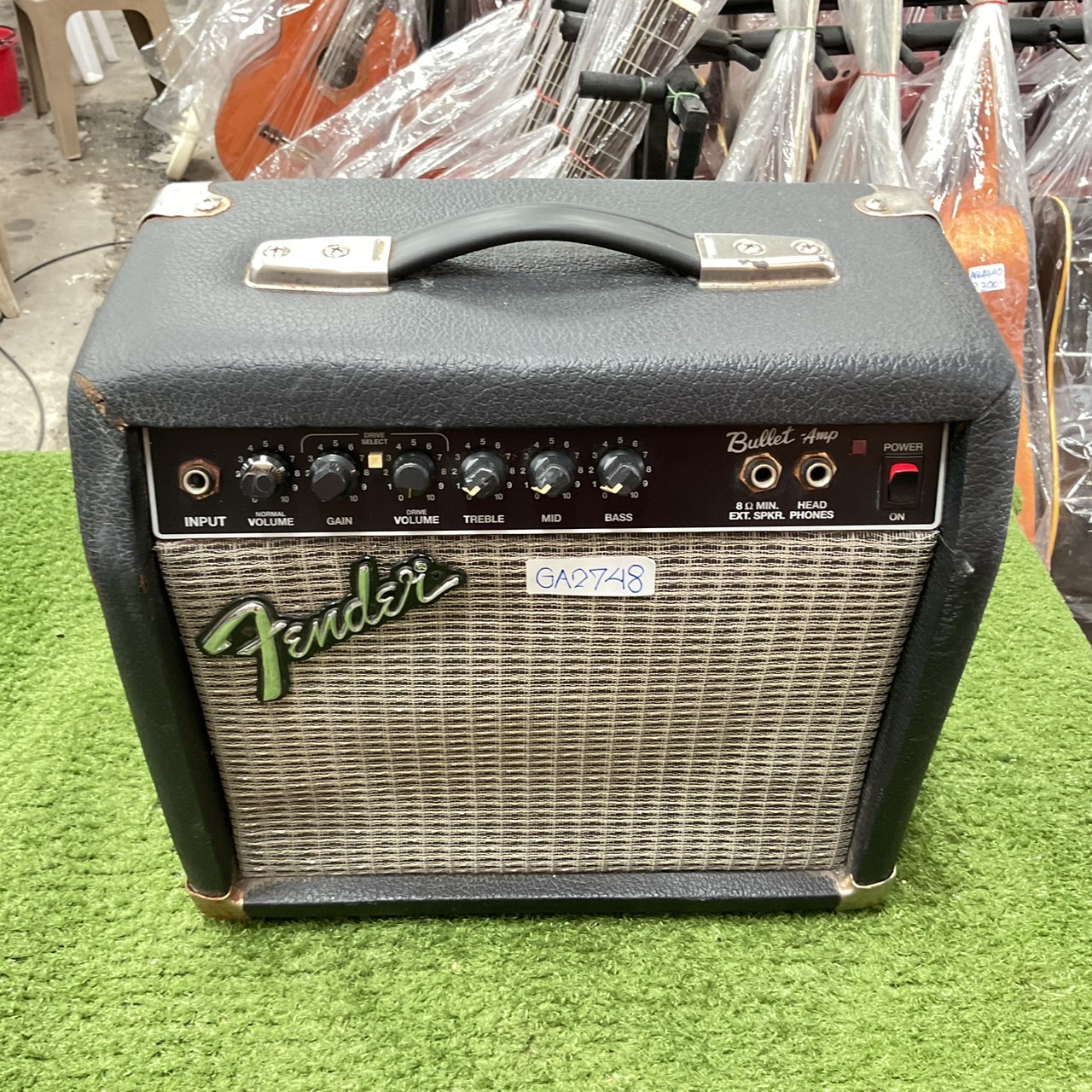 แอมป์กีต้าร์ Fender : PR241 (Bullet -Amp)